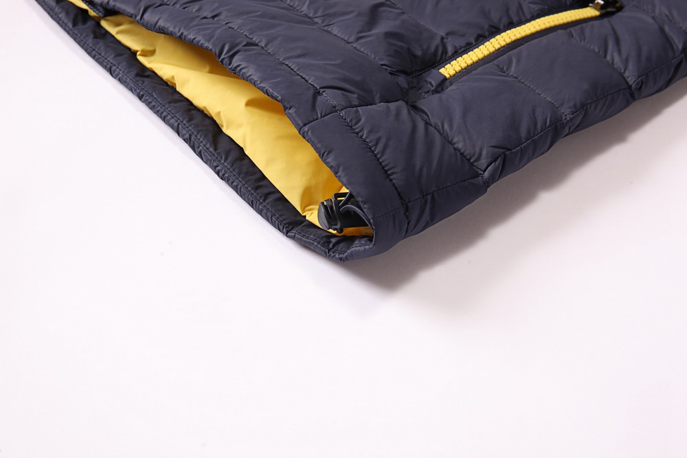 HT-EQ-MJ226-1款羽絨馬甲細節(jié)展示 HT-EQ-MJ226-1款羽絨馬甲細節(jié)展示