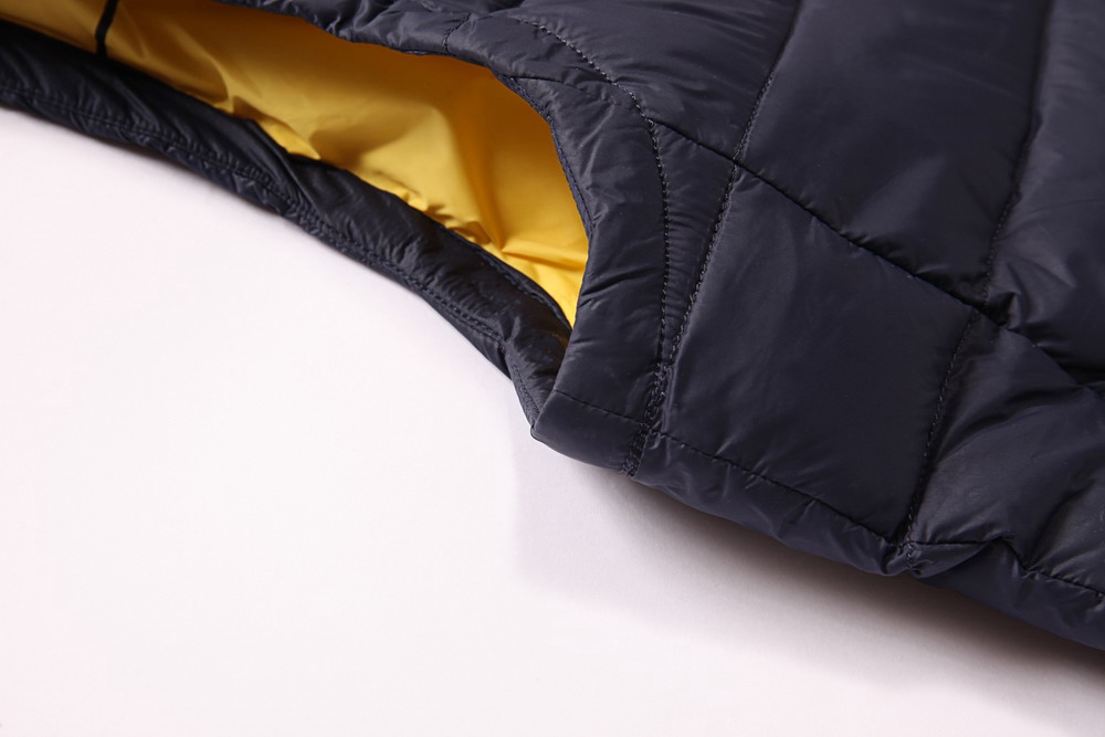 HT-EQ-MJ226-1款羽絨馬甲細節(jié)展示 HT-EQ-MJ226-1款羽絨馬甲細節(jié)展示