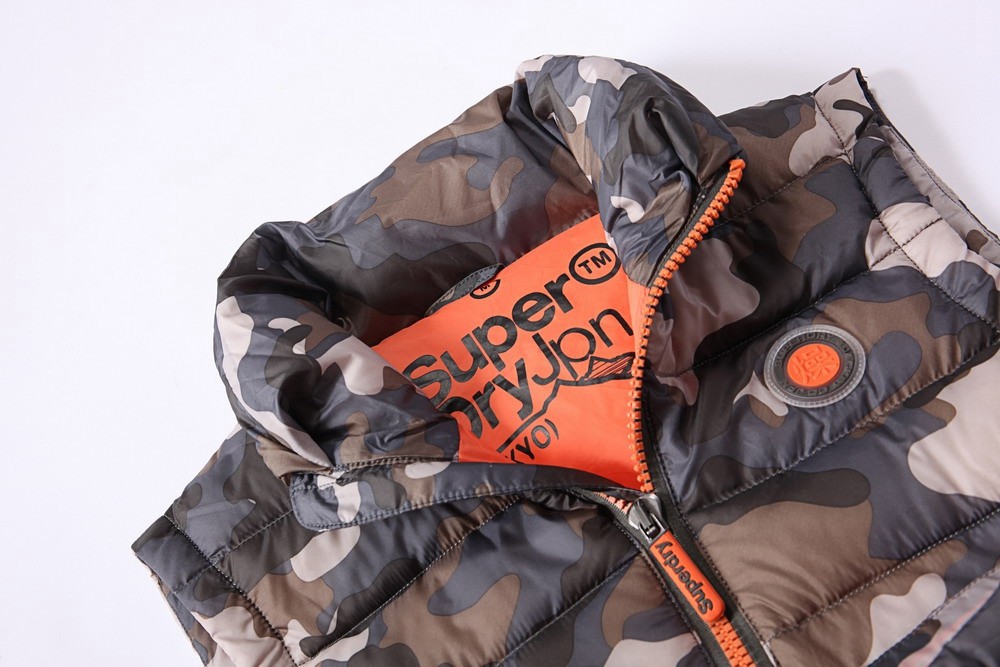 HT-EQ-MJ226-1款羽絨馬甲細節(jié)展示 HT-EQ-MJ226-1款羽絨馬甲細節(jié)展示