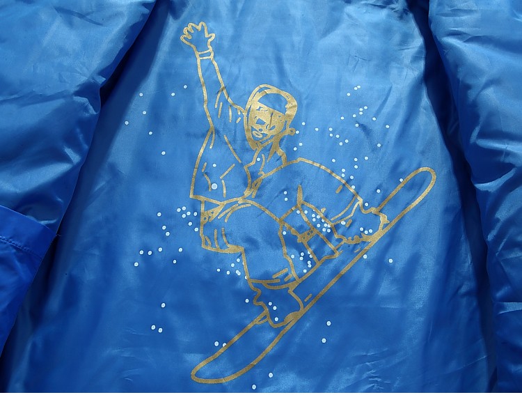 HT-EQ-YRF8507女款無標(biāo)羽絨服 HT-EQ-YRF8507女款無標(biāo)羽絨服