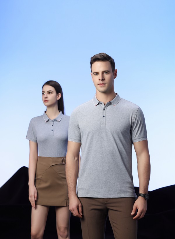 t恤定制模特展示 t恤定制模特展示