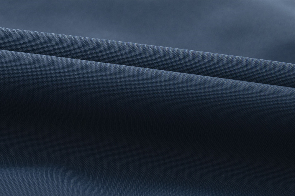 沖鋒衣細(xì)節(jié)展示 沖鋒衣細(xì)節(jié)展示